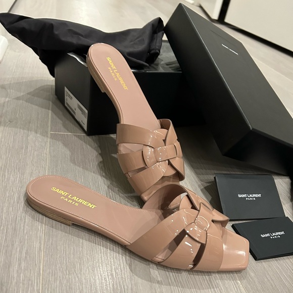 SAINT LAURENT TRIBUTE MULES IN PATENT LEATHER (39) - Picture 9 of 12